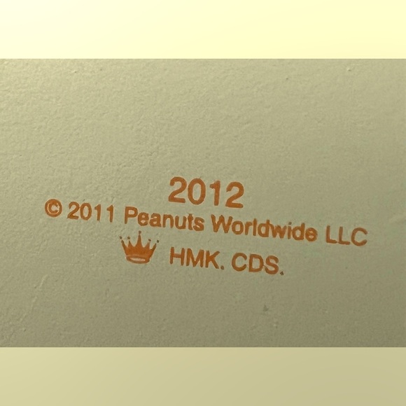 Hallmark NEW 2012 “Charlie Brown ‘o Lantern The PEANUTS Gang Halloween Ornament - Picture 9 of 10